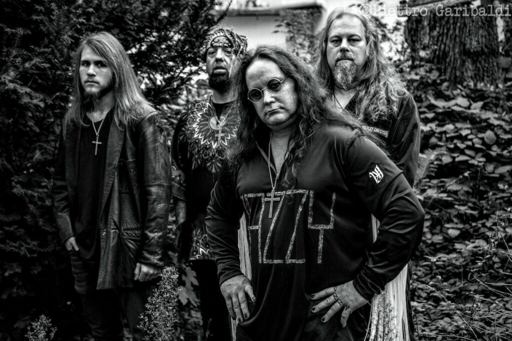 EARTH Black Sabbath Tribute / Lord Bishop unplugged