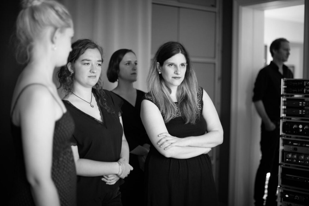 mondëna quartet + special guest Sven Helbig
